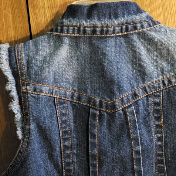 Jean Vest, Fringed & Distressed szS - Picture 8 of 8
